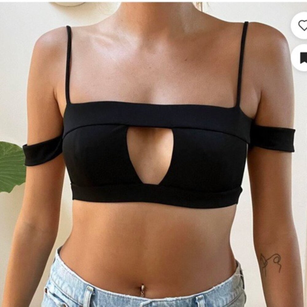 Revolve h:ours Bra Crop Top w. Cut Outs- Size Small